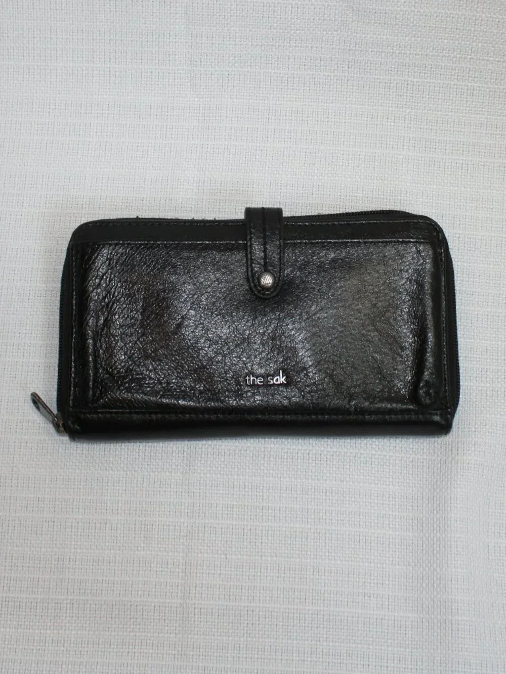 The Sak Black Leather Convertible Clutch Crossbody Wallet
